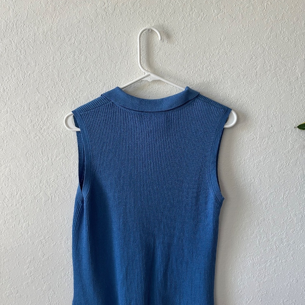 Blue collared top - Picture 2 of 2